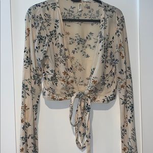 Cropped wrapped long sleeved top